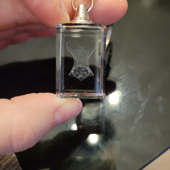 Red Stiletto Shoe Wine Bottle Holder Bow at Heel Durable Resin + 2 free gifts - Picture 10 of 10